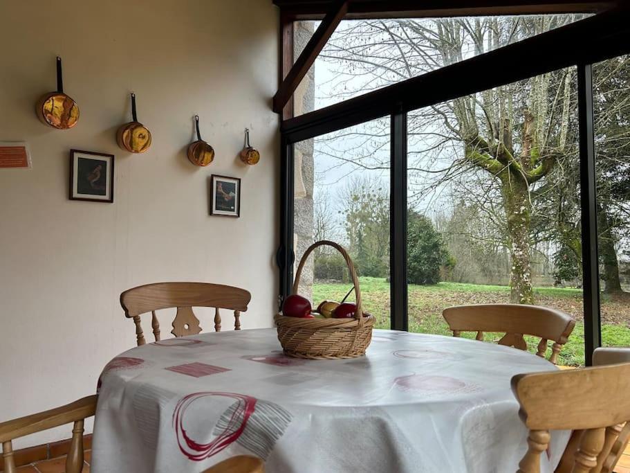 Maison Paisible Avec Lac Prive Secondigny 外观 照片