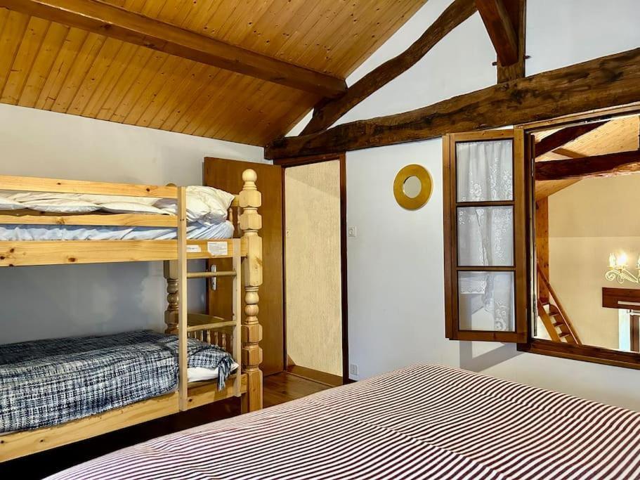 Maison Paisible Avec Lac Prive Secondigny 外观 照片